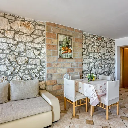 Jakara Apartmán *
