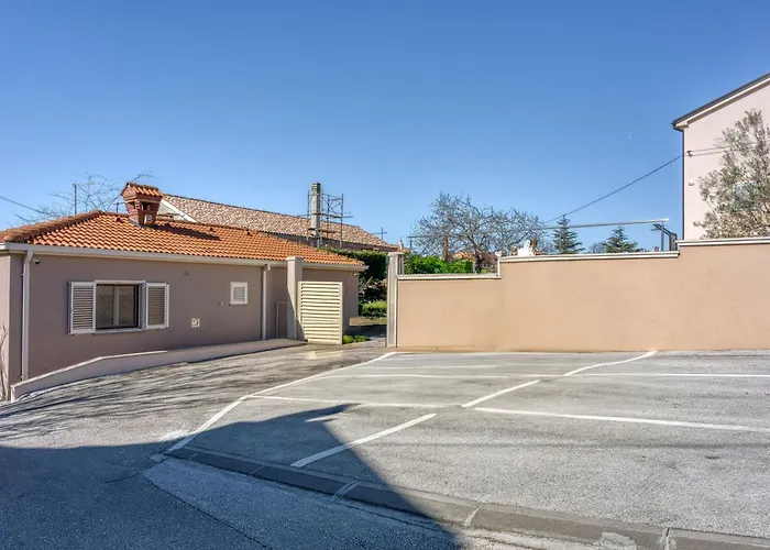 Jakara 아파트 빈쿠란